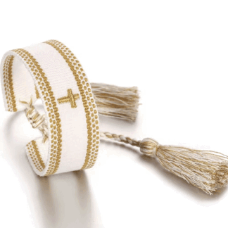 Pulsera con cruz bordada